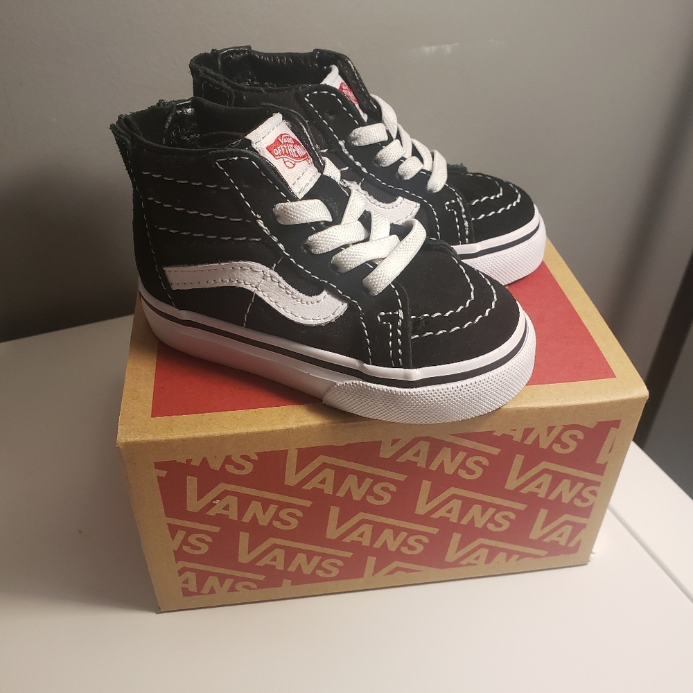 VANS Sk8-Hi Zip, baby size 4